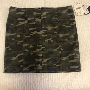 Free People Camo Mini Skirt size 6